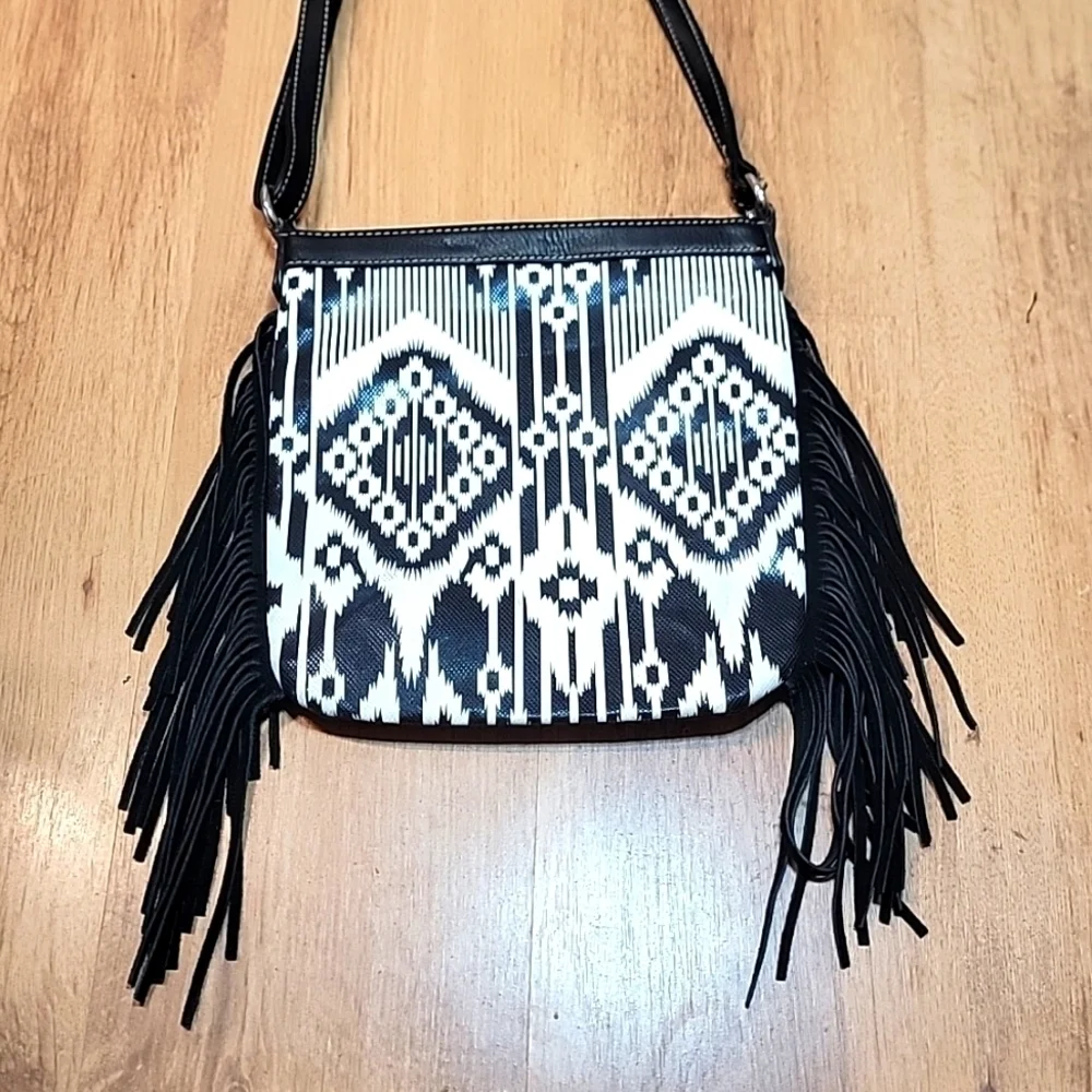 Blazin Roxx Aztec Fringe Crossbody - Picture 1 of 10